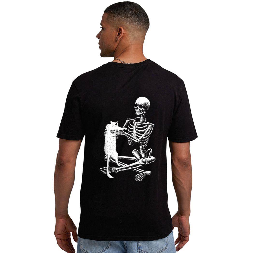 Funny Skeleton Holding A Cat Halloween Men T-Shirt